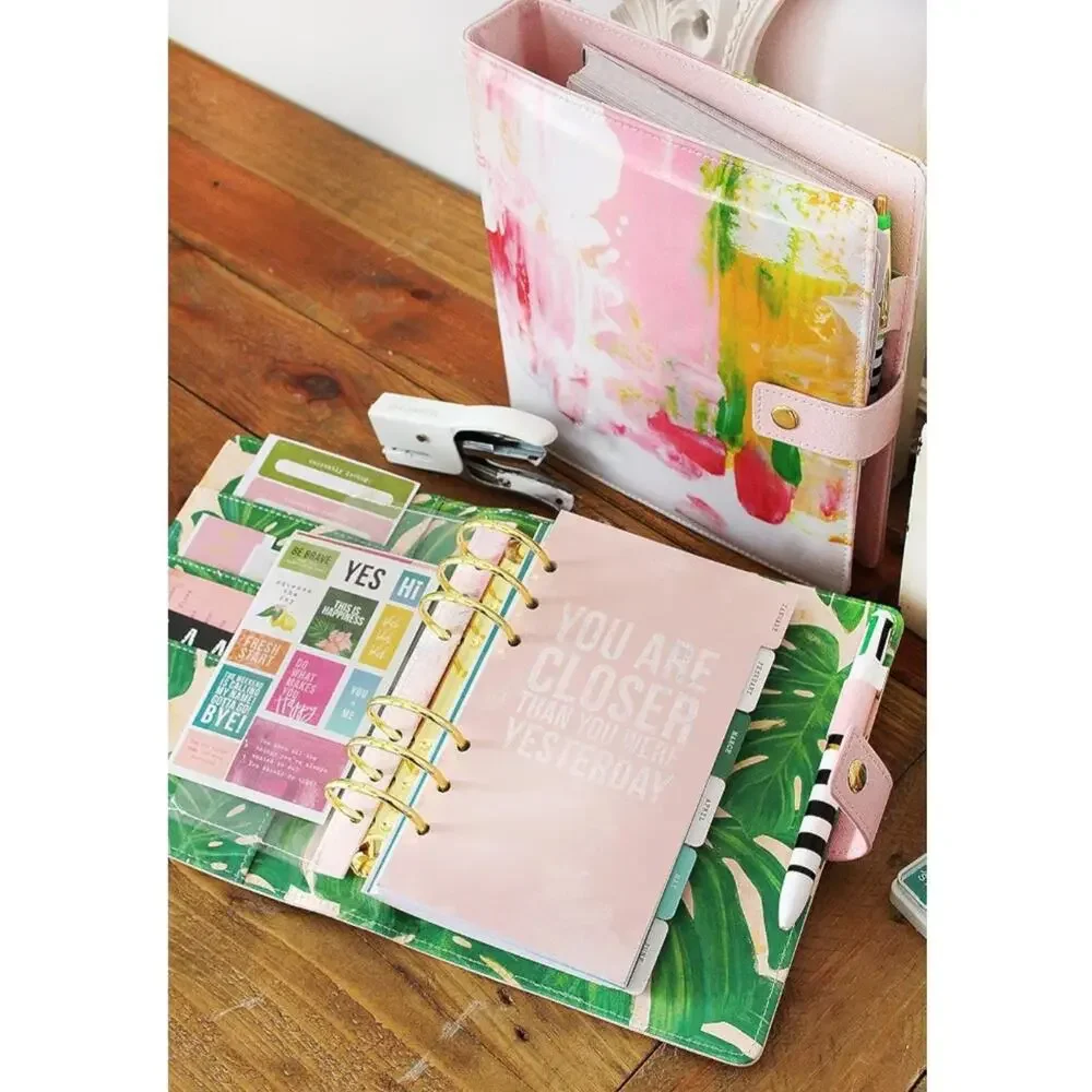 NEW Tropical Planner / Heidi Swapp/ Ring padded binder